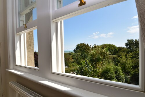 Coastguard's Cottage, Sleeps 6 + 1 dog - Pett Level, near Rye, East Sussex