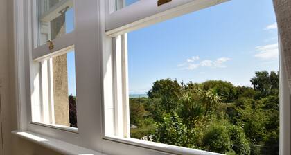 Coastguard's Cottage, Sleeps 6 + 1 dog - Pett Level, near Rye, East Sussex