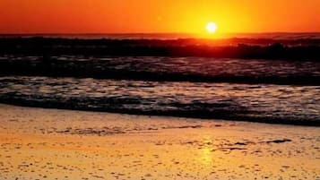 Una playa cerca