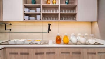 Free daily self-serve breakfast