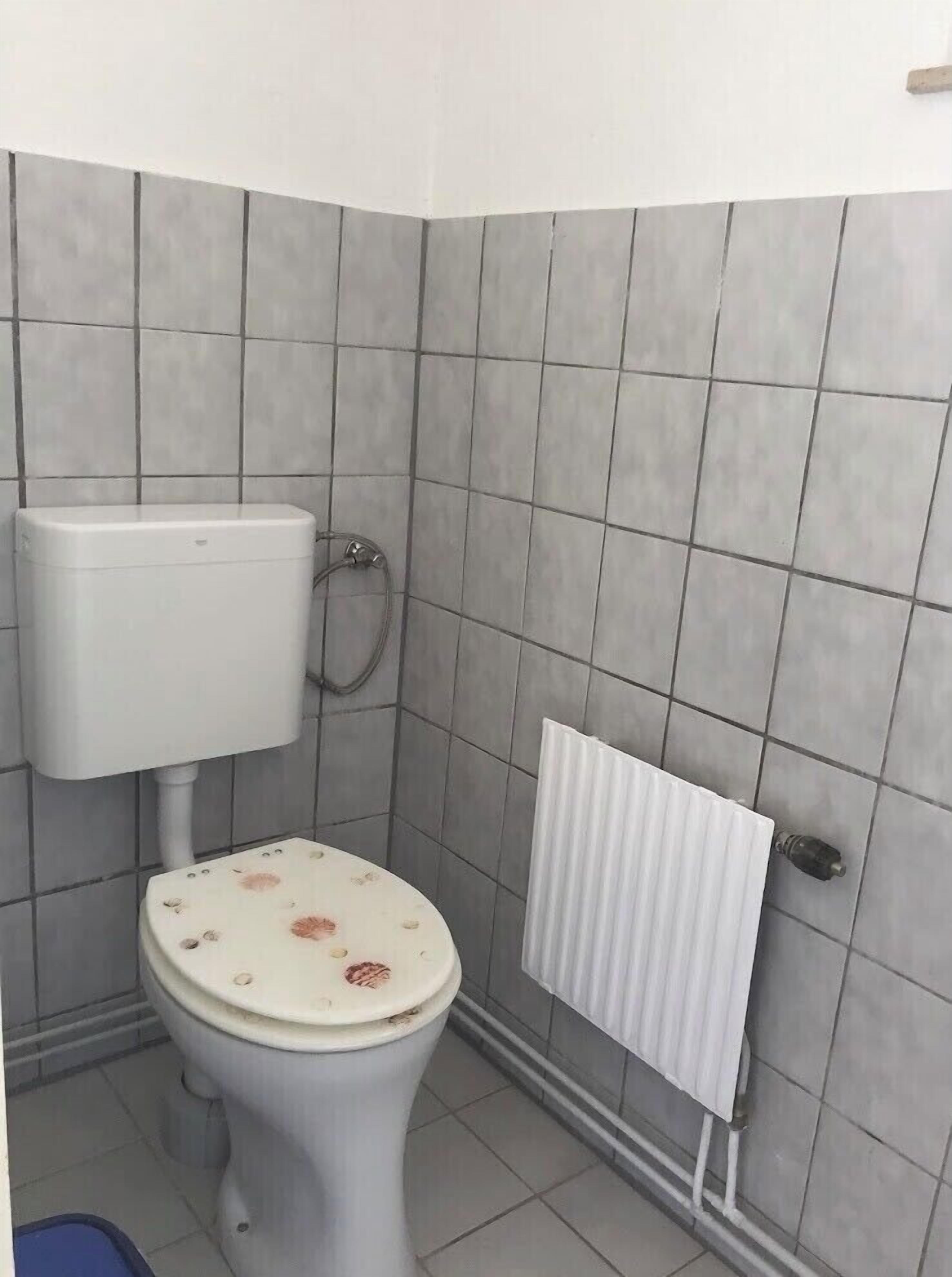 Separates WC