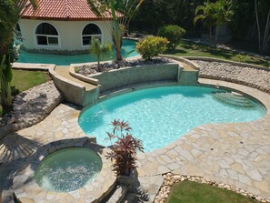 Indendørs pool, udendørs pool