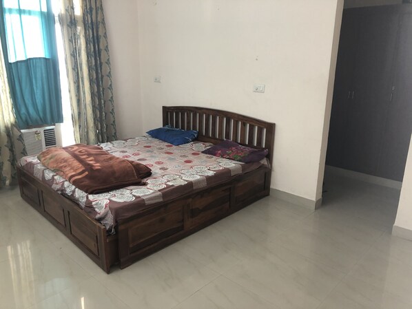 3 bedrooms, WiFi