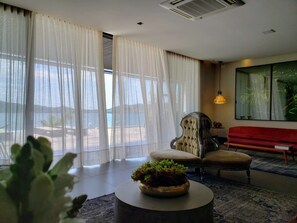 4 habitaciones, ropa de cama de alta calidad y minibar 