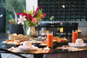 Alimentação e bebidas