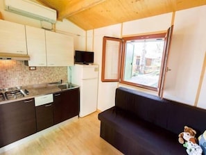 Mobile Home, 1 Bedroom (Pamela bis) | Private kitchenette