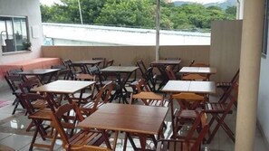 Breakfast area - Pousada Santa Terezinha (Aparecida)