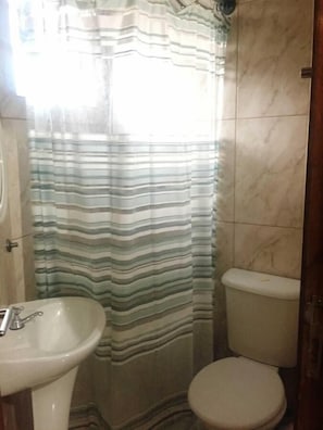 Bathroom - Pousada Santa Terezinha (Aparecida)