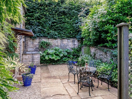 2 bedroom accommodation in Uley, near Dursley