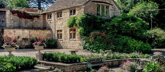 2 makuuhuoneen majoitusta Uleyssä, lähellä Dursleyä