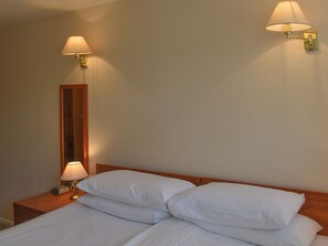 1 chambre, literie fournie