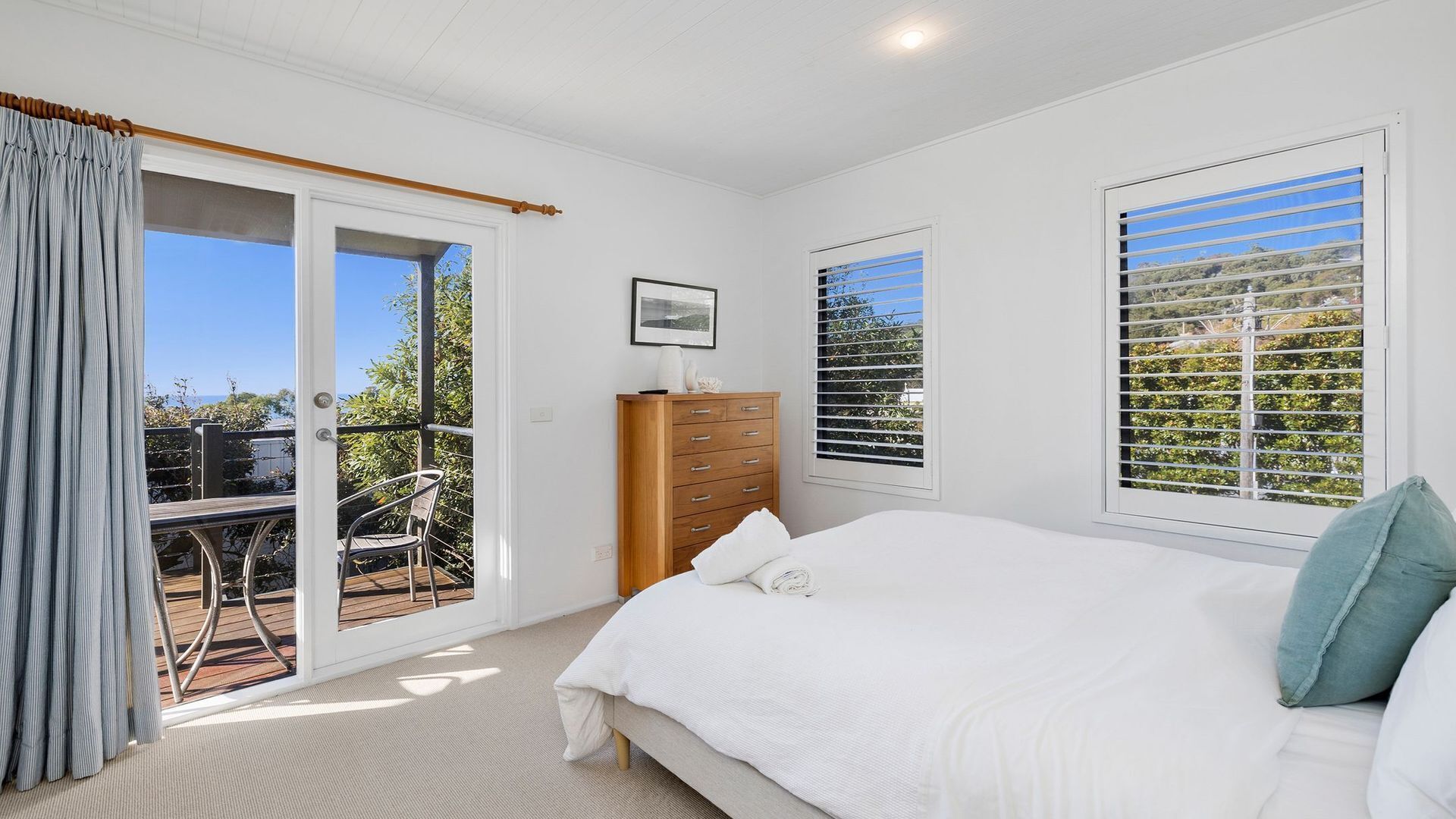 4 bedrooms, Internet, bed sheets