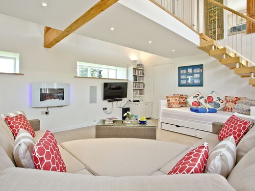 2 bedroom accommodation in Sturminster Newton
