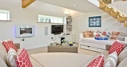 2 bedroom accommodation in Sturminster Newton