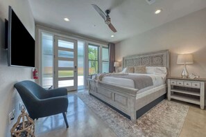 6 bedrooms, iron/ironing board, travel crib, free WiFi