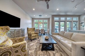 Luokittelematon kuva, 2 kautta 45, painike