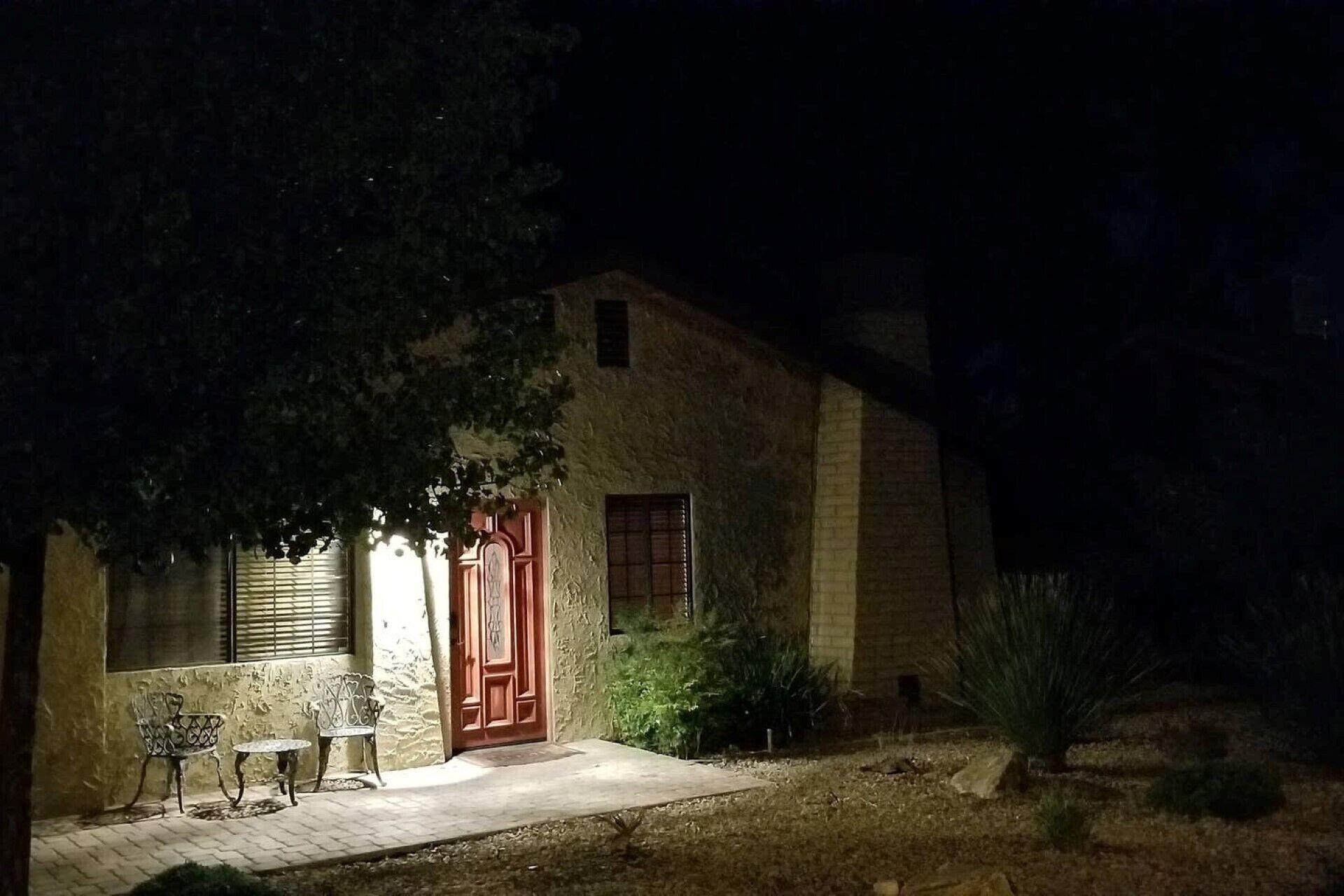 المنشأة من الخارج