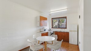 Unclassified image, 3 of 15, button - Perfect for your beach holiday, you are only a stone's throw to the Port Fairy East Beach (PORT FAIRY)