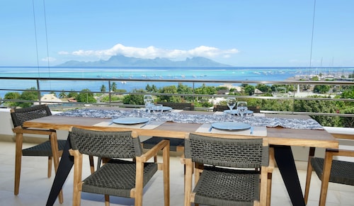 Tahiti luxury Apartment with concierge