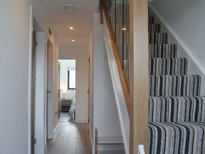 Interior - 3 bedroom accommodation in Benllech (Benllech)