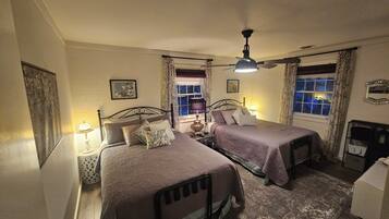 2 chambres, fer et planche à repasser, Wi-Fi gratuit, draps fournis