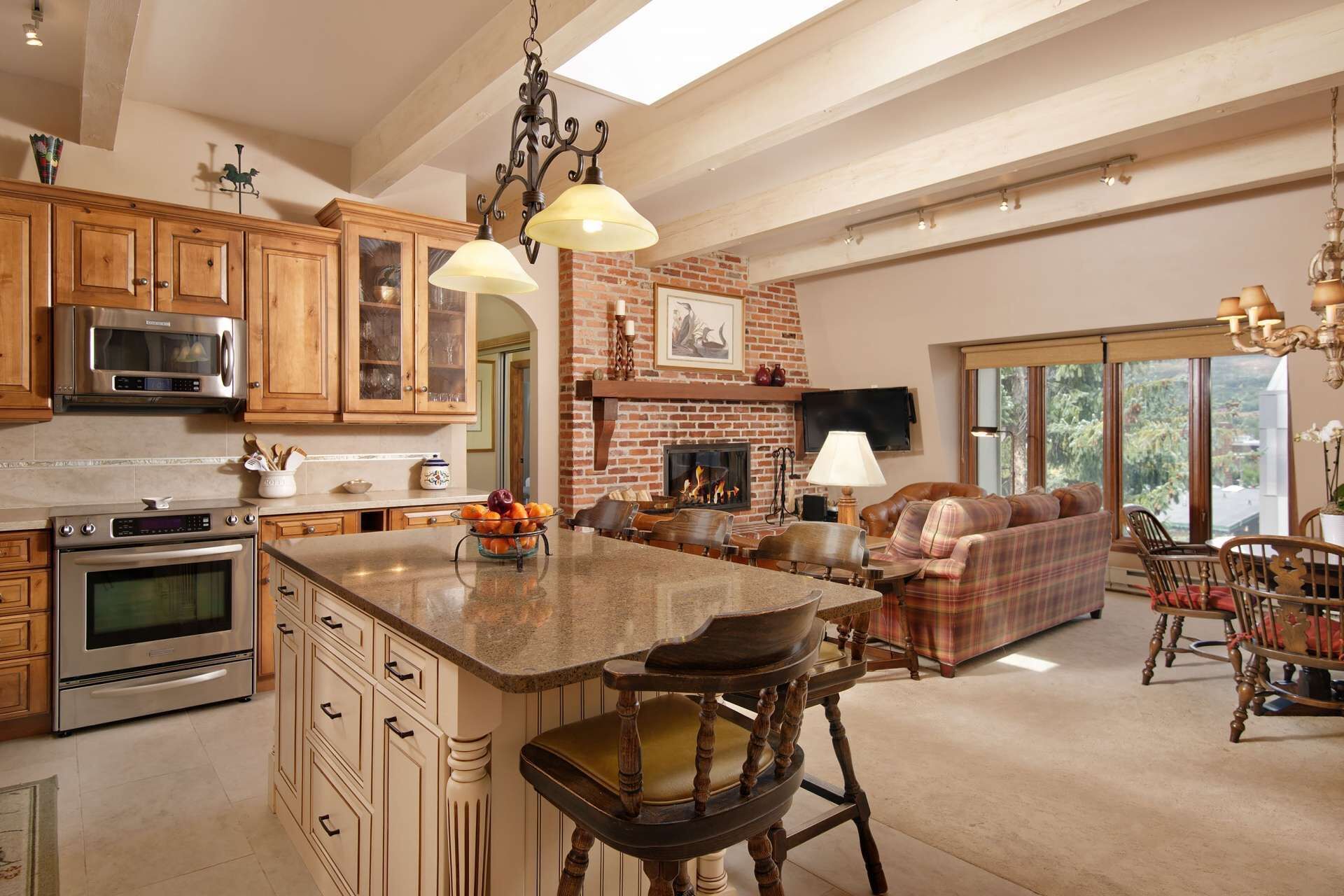 Calendar is Filling Fast for this Great Aspen Property! Great Midweek Rates to Extend Your Stay!