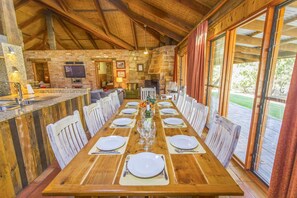 Dining - Monkey Place Country House - Unique, sandstone 4 bdrm home with pool, spa and awesome fireplace! (Broke)
