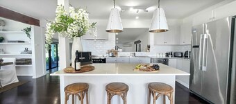 Montana - Beautiful mountain-side 4 bdrm home with views and pool