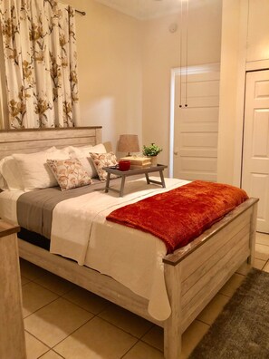 2 Schlafzimmer, Bügeleisen/Bügelbrett, WLAN, Bettwäsche