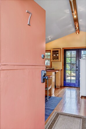 Nicht klassifiziertes Bild, 2 von 17, Schaltfläche