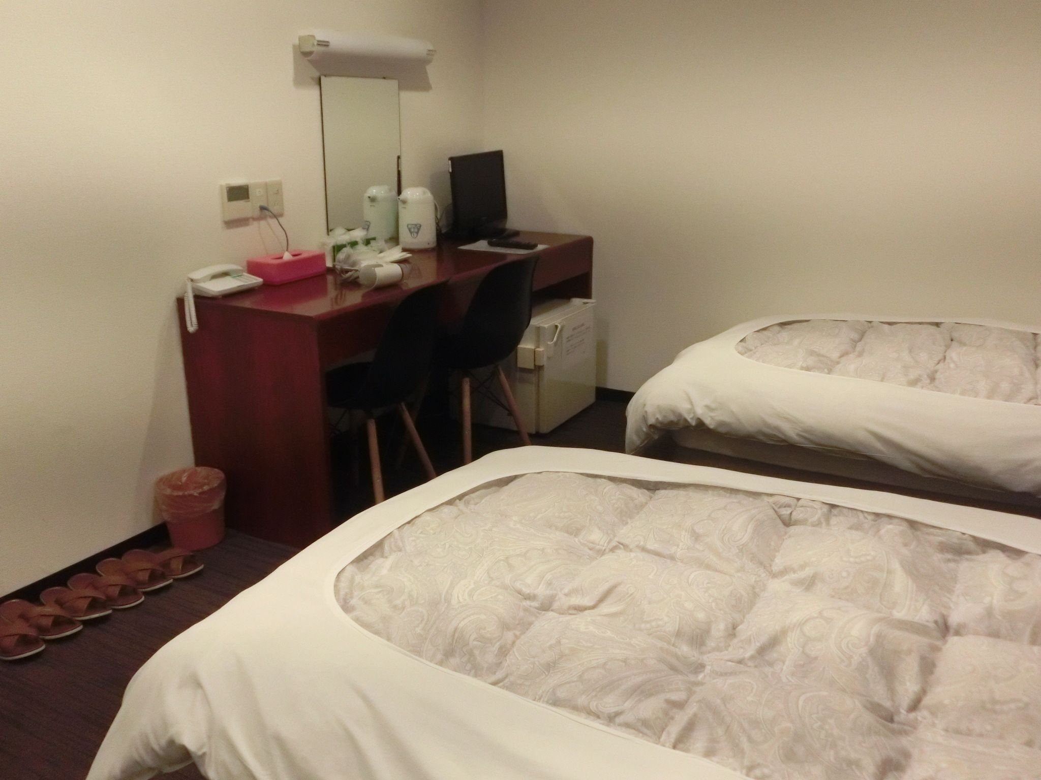 triple room, non smoking | blackout curtains, free wifi, bed sheets