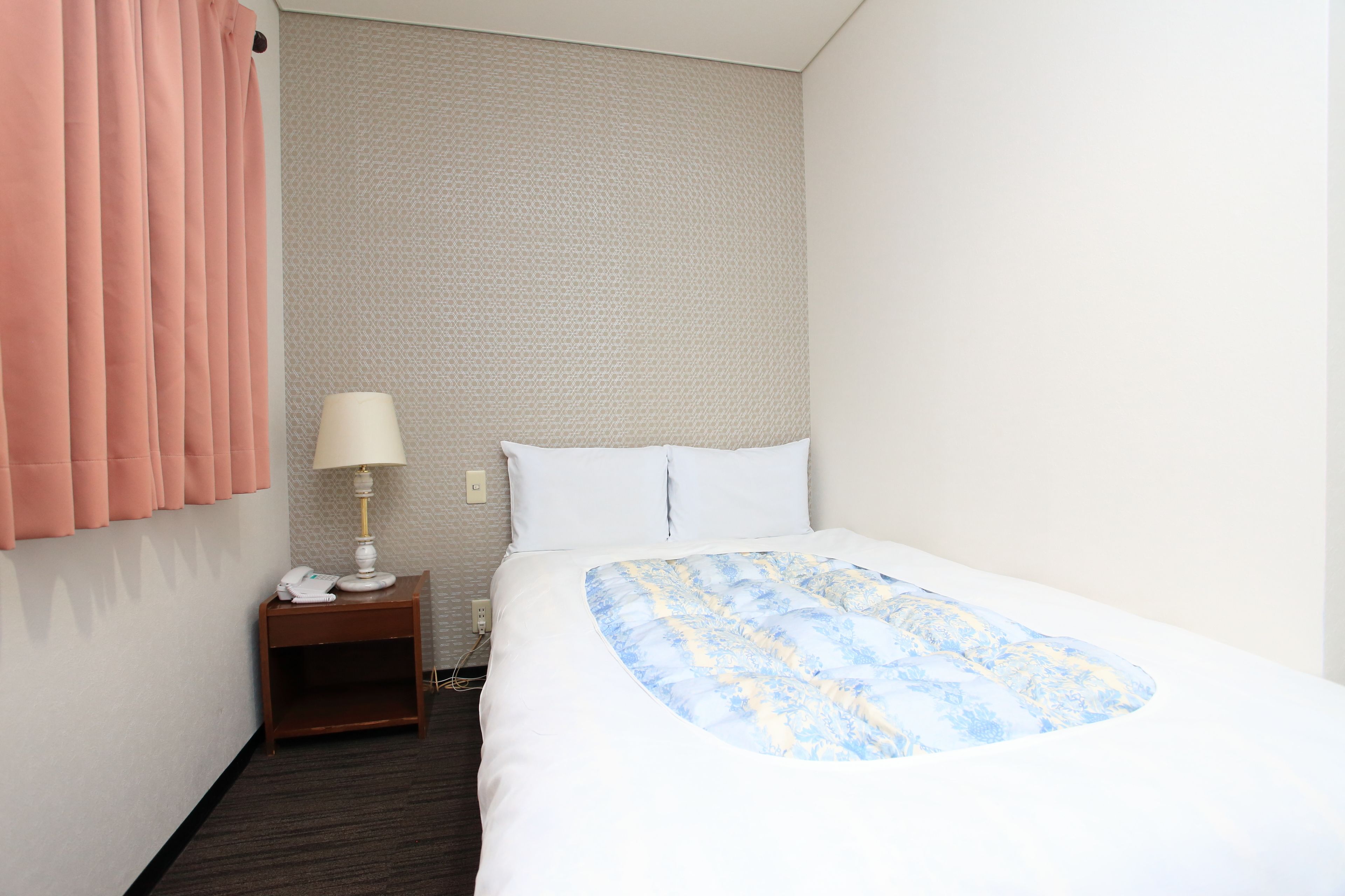 blackout curtains, free wifi, bed sheets