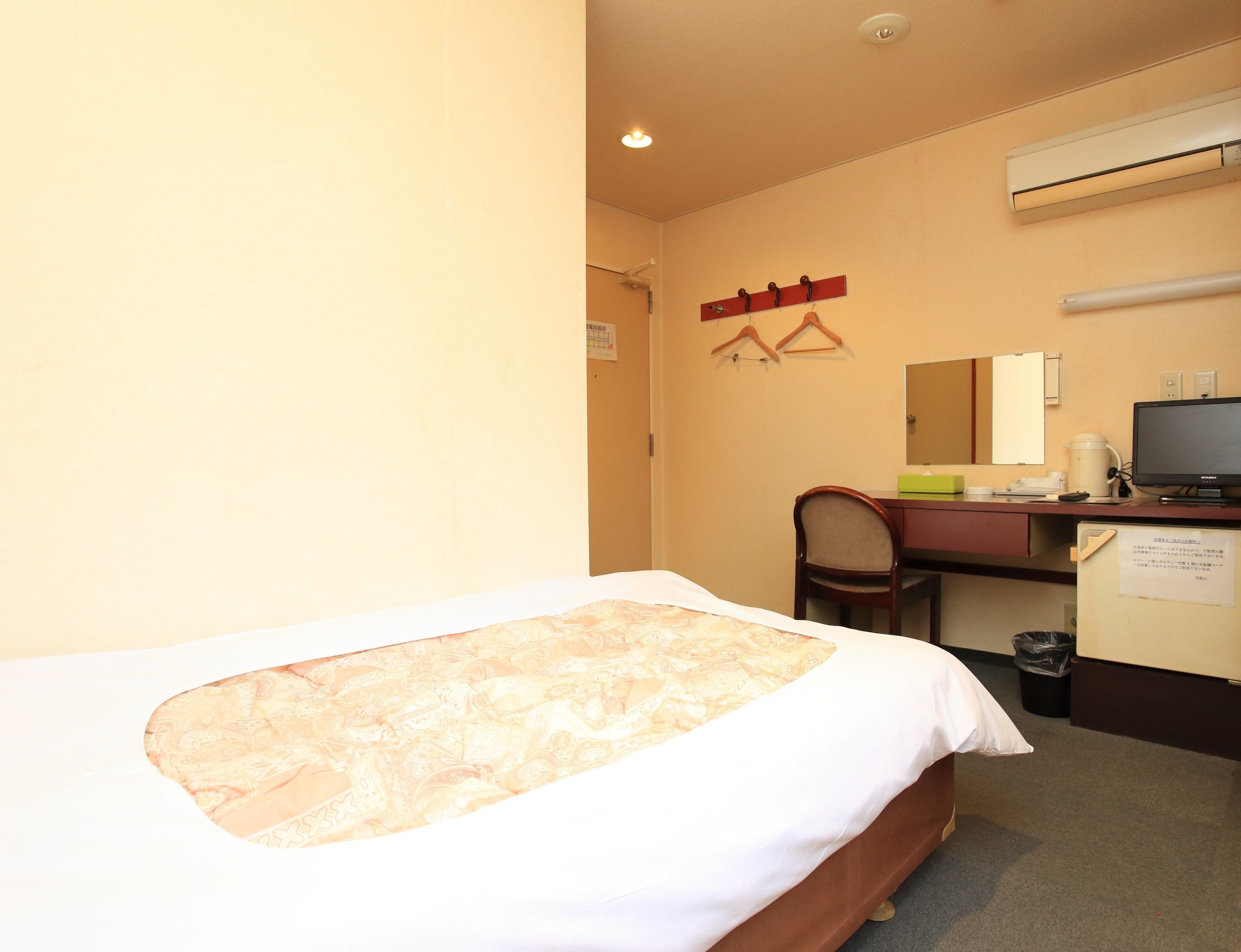 single room, smoking | blackout curtains, free wifi, bed sheets