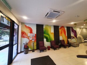 Lobby sitting area - Kino Hotel (Shah Alam)