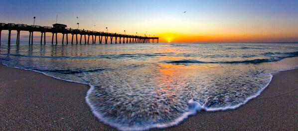 Camastros y toallas de playa