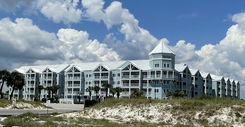  🏖️Soak up last min Summer Sun🏖️Grand Caribbean~2BR2B~Slps 8