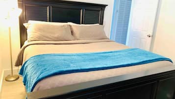 2 bedrooms, desk, iron/ironing board, free WiFi