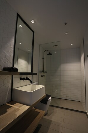 Bathroom - ReadySet Apartments at Stadium (Docklands)