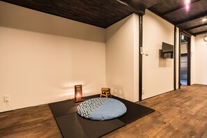 บ้านพัก (Private Vacation) | บริเวณนั่งเล่น | ทีวีจอแบน