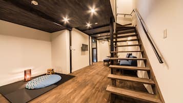 Private Vacation Home | Living area | Flat-screen TV