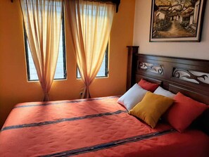 เตารีด/โต๊ะรีดผ้า, Wi-Fi ฟรี, ผ้าปูที่นอน