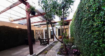 Sarah's Boutique Hotel y Restaurante