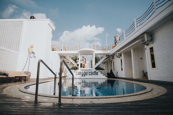 Property grounds - Canggu Castle - Hostel (Canggu)