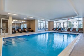 Indoor pool - Cambria Hotel Manchester South Windsor (South Windsor)
