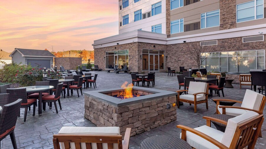 Cambria Hotel Manchester South Windsor