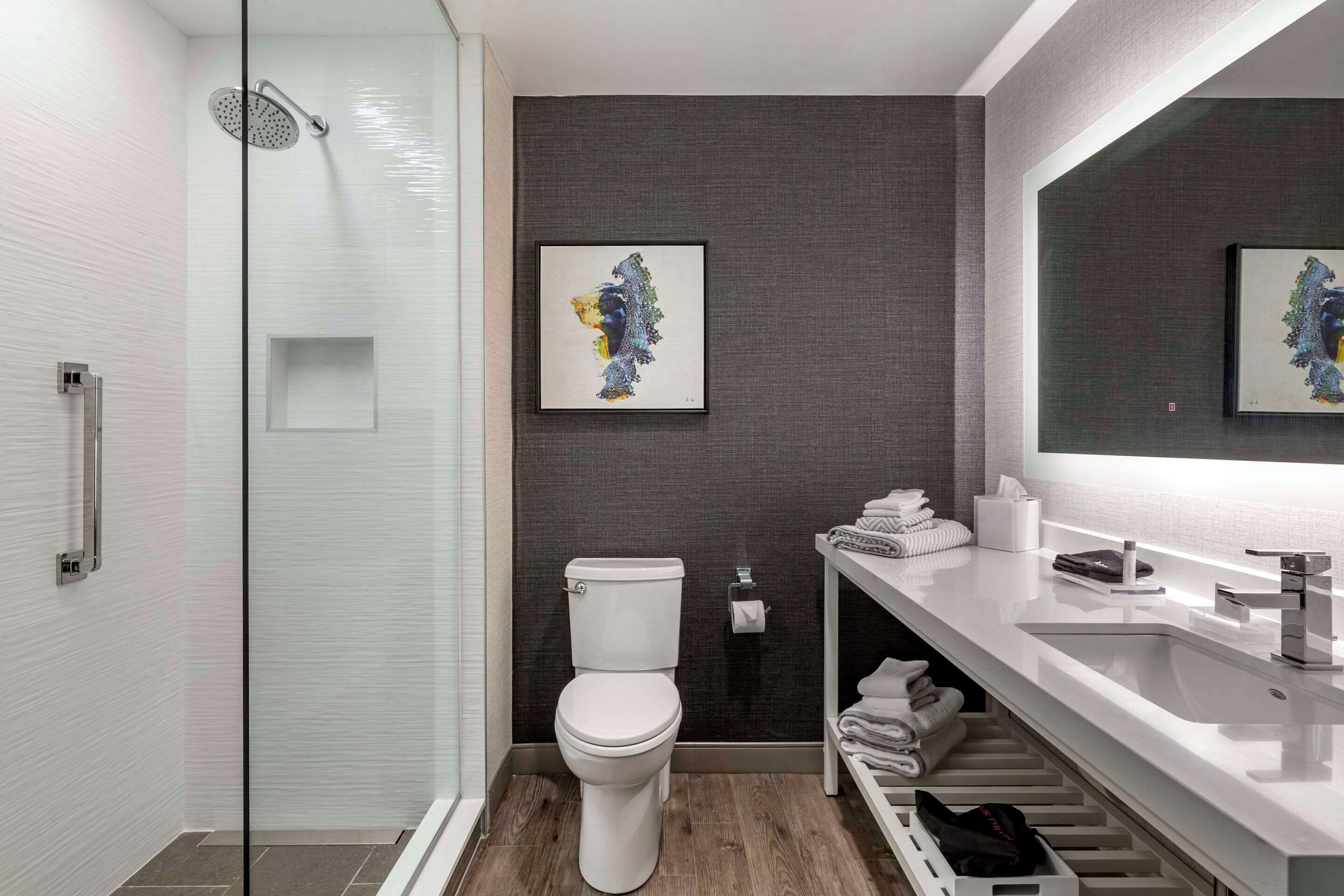 suite, 1 king bed, non smoking | desk, free wifi, bed sheets