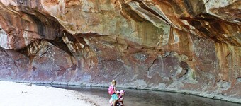 Detached Casita, Fireplace, Hot Tub, Full Kitchen, Patio~Old Town/Sedona/Jerome