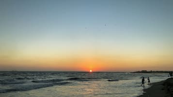 Una spiaggia nelle vicinanze