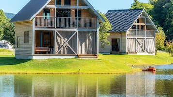 Villa, Non Smoking | Down comforters, free minibar, in-room safe, bed sheets
