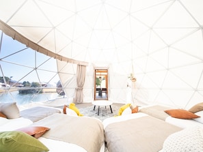 White Dome, Non Smoking | Down comforters, free minibar, in-room safe, bed sheets